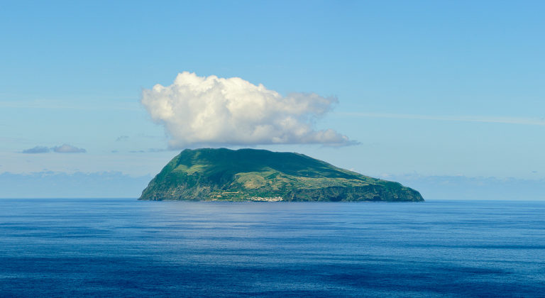 Na Ilha das Flores… com vistas para o Corvo!