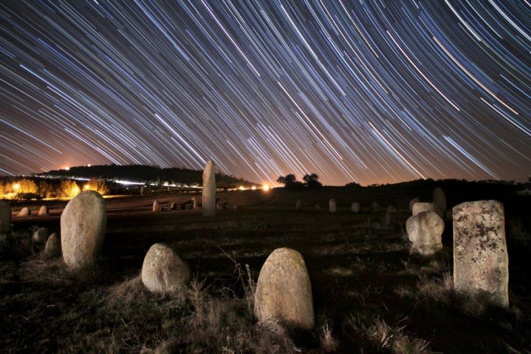 Luzes no Escuro do Céu