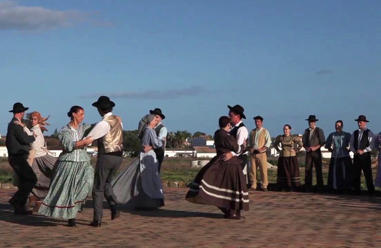 Rancho Folclórico da Luz de Tavira - Fado de Espinho