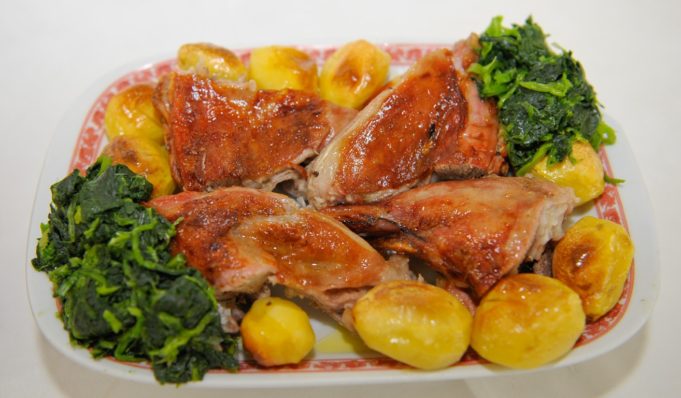 A pensar no seu Natal: a receita do cabrito…