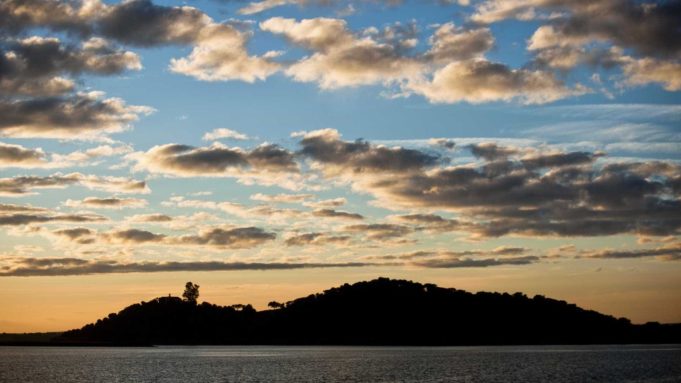 Está a chover? Daqui a pouco uns raios de sol…!