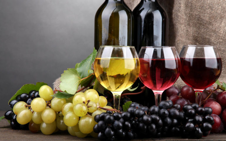 Vai um vinho tinto? De que região?